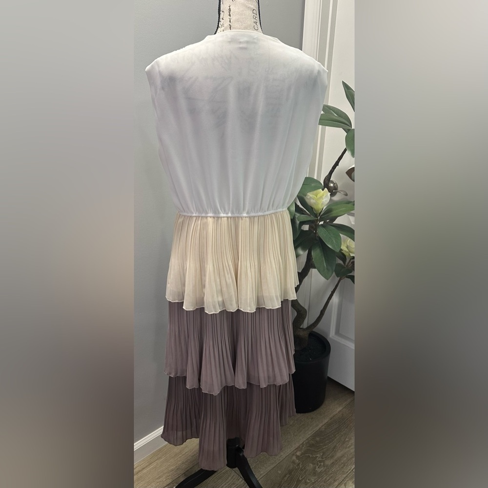 π΄β¨Tiered Colorblock Ruffle Dress β Size XL π΄β¨ - Picture 5 of 16
